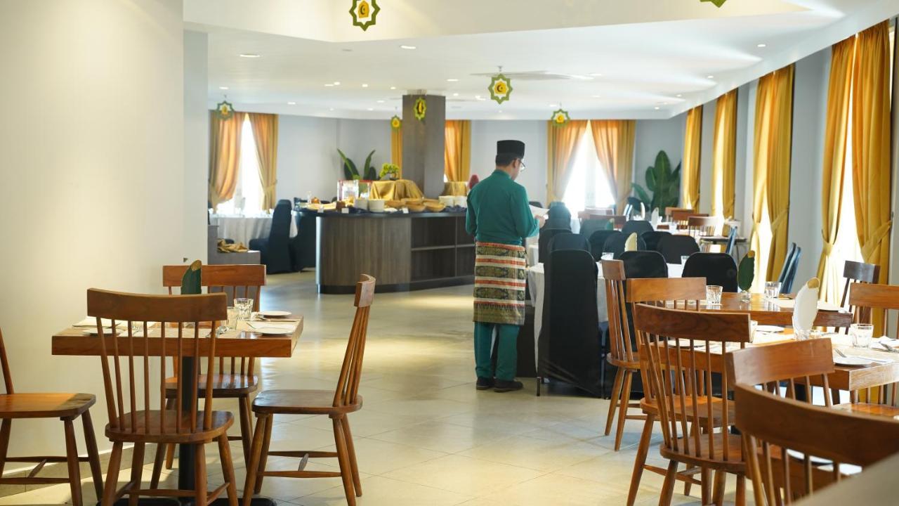 Kaizen Hotel & Suites Melaka Exteriör bild