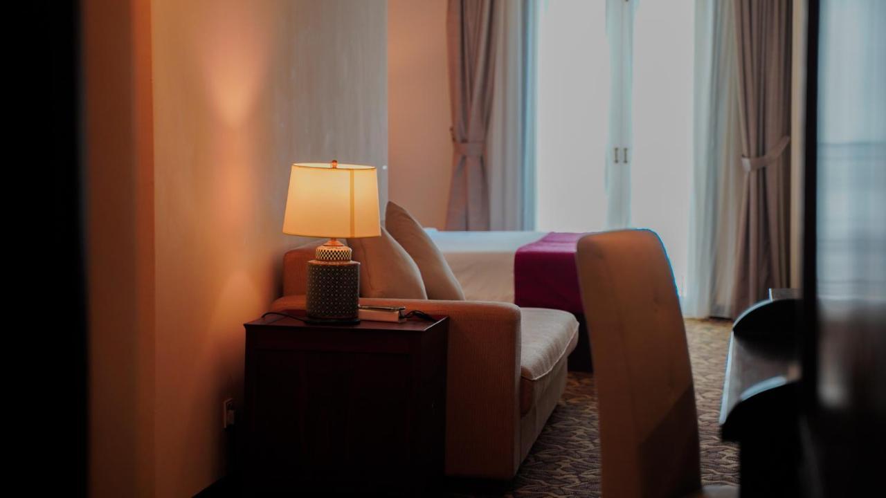 Kaizen Hotel & Suites Melaka Exteriör bild